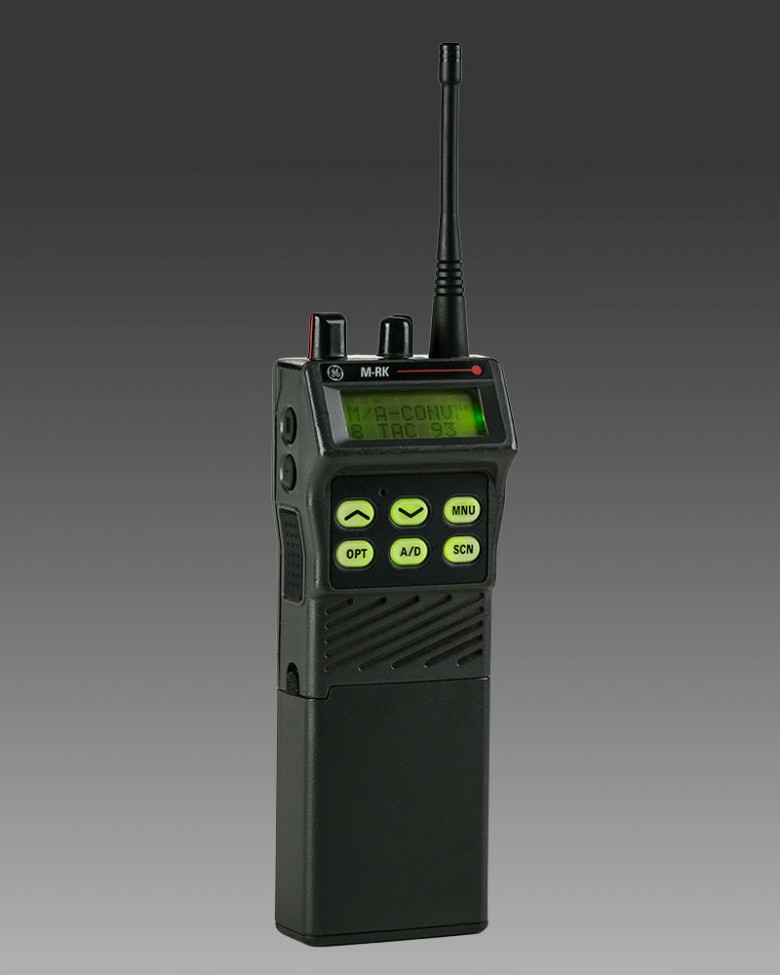 MRK M-RK M/A-Com MACom GE Ericsson Portable UHF Radio 